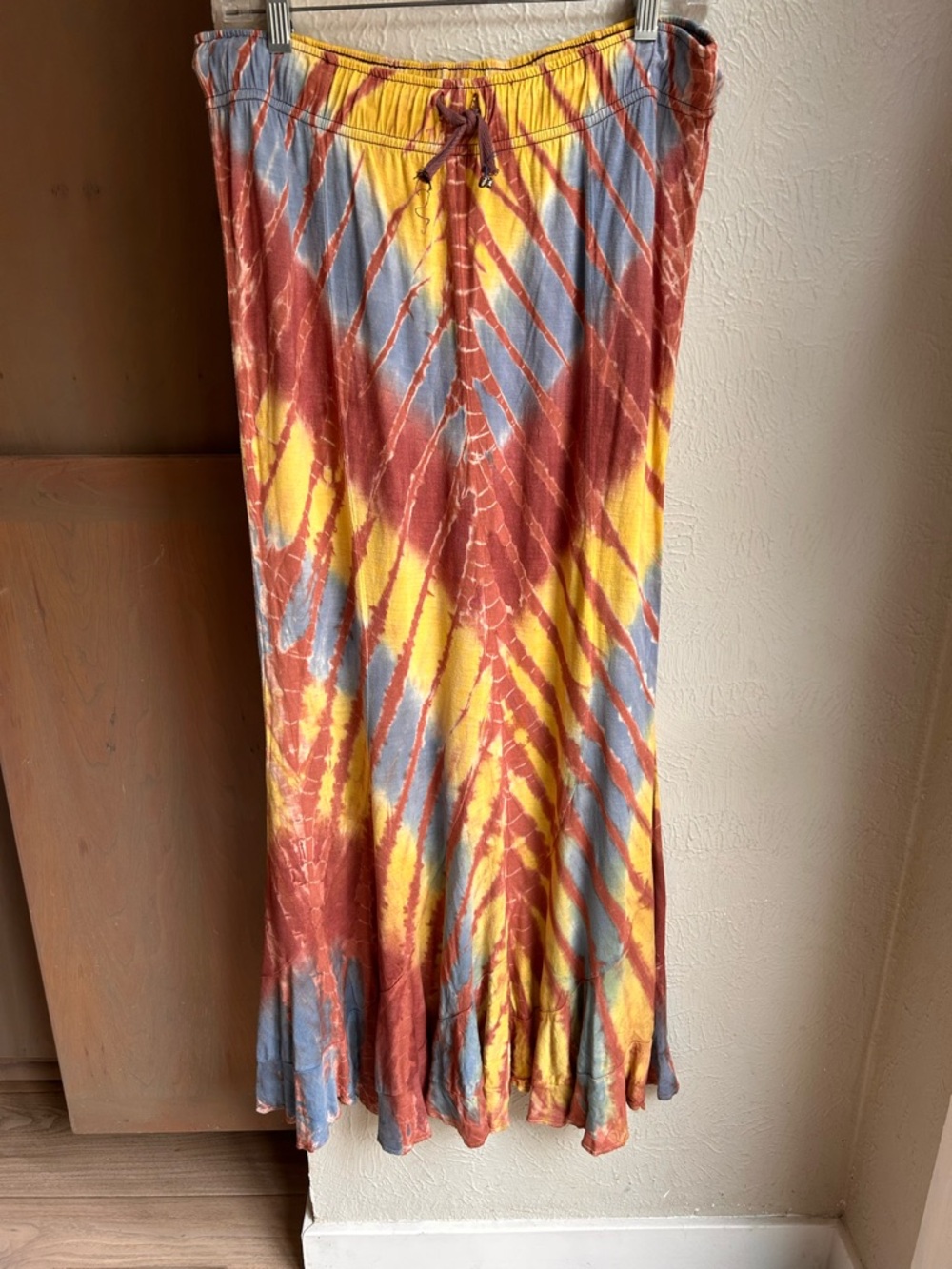 Karma Circle viscose maxi tie dye skirt S/M